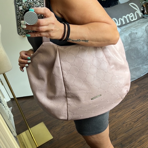 BCBG MAX AZRIA, Large Blush/Pink Shoulder Tote, NWOT - Picture 4 of 4